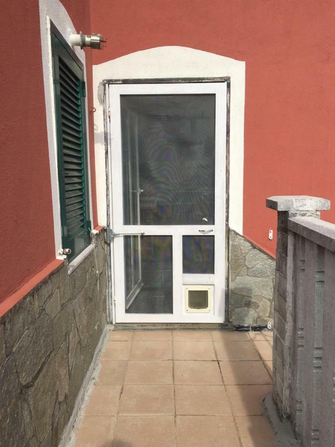 La Casa Di Zoe Apartment Uscio Ngoại thất bức ảnh